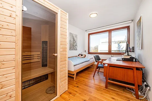 Small bedroom 1st floor