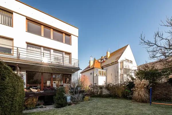 Exterior – garden view